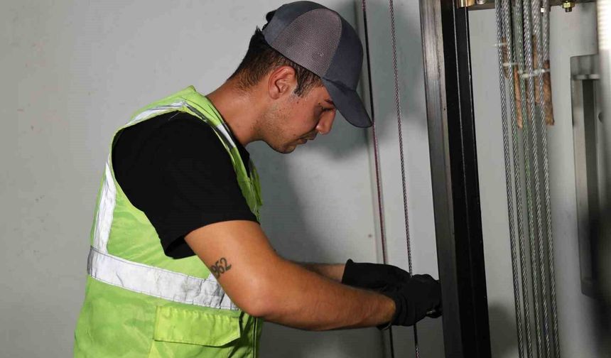 Adana’da Asansör Alarmı! Binlerce Asansör Denetlendi Korkutan Tablo Ortaya Çıktı