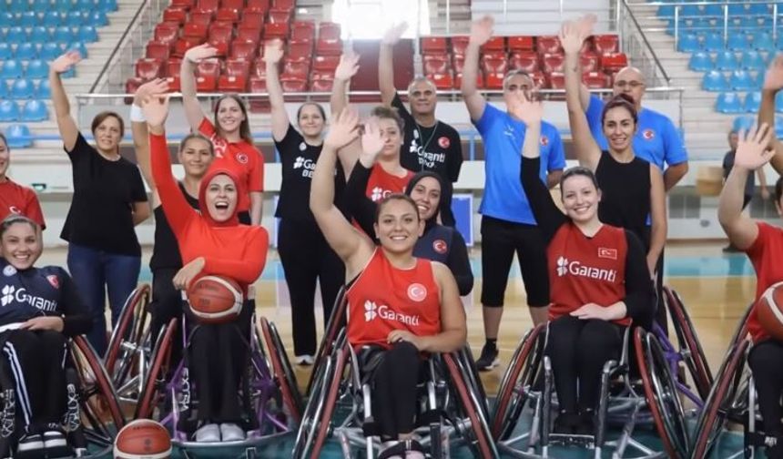 A Milli Kadın Tekerlekli Sandalye Basketbol Takımı Hazırlıklarını Adana’da Sürdürüyor