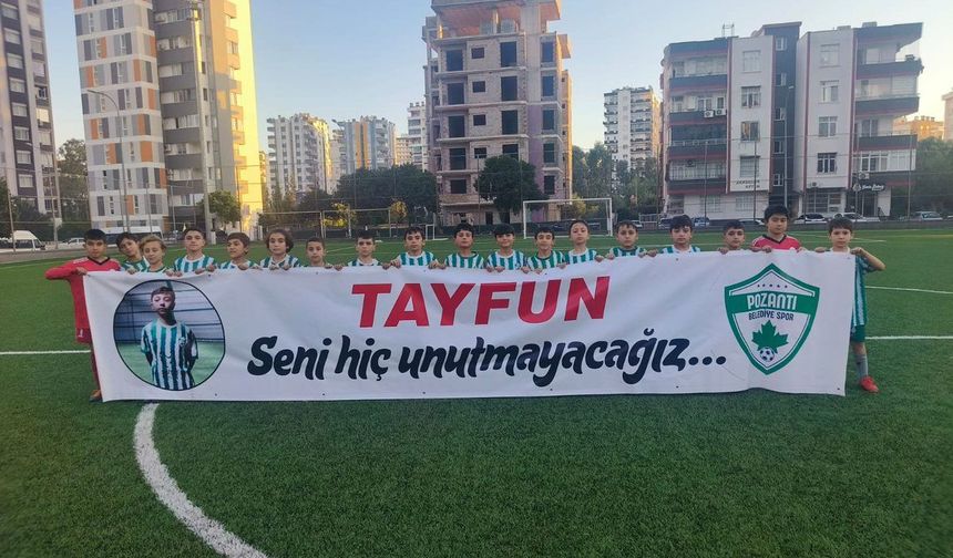 Adana’da Yürek Burkan Anma! Pozantı Belediyesporlu Minikler Tayfun’u Unutmadı