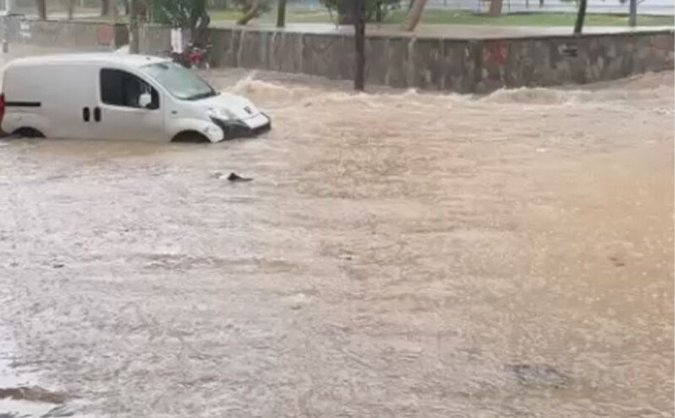 Adana'da Kış Öncesi Sel ve Su Baskınlarına Karşı Dev Altyapı Hamlesi!