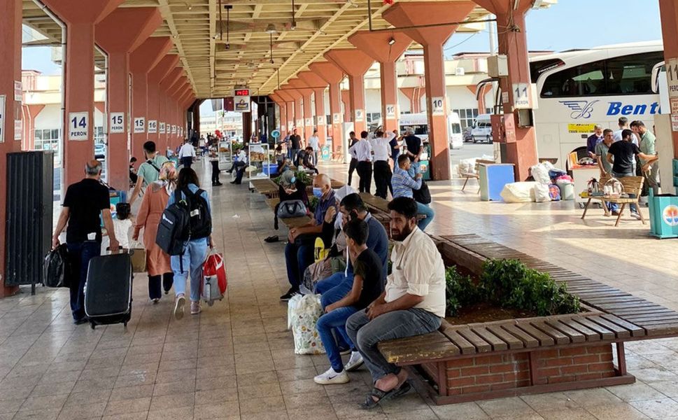 Adana Otogarı’nda Bayram Yoğunluğu: Ek Seferler Devreye Girdi