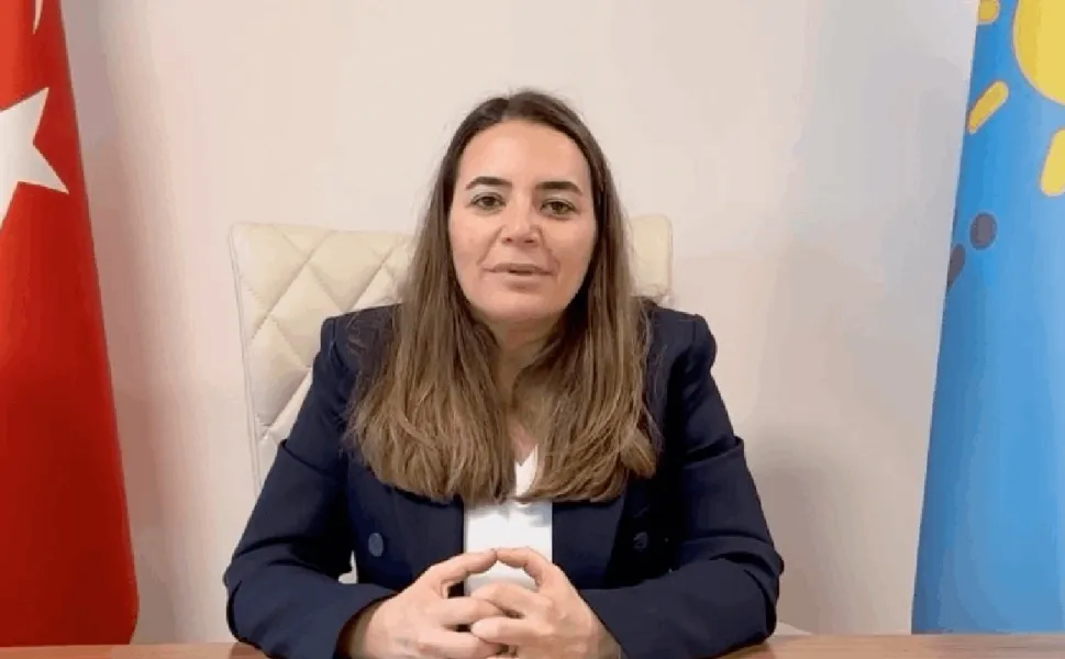 "Tek Yürek Ankara'dayız" Diyerek Duyurdu! Ayyüce Türkeş'ten Bayrak Çağrısı