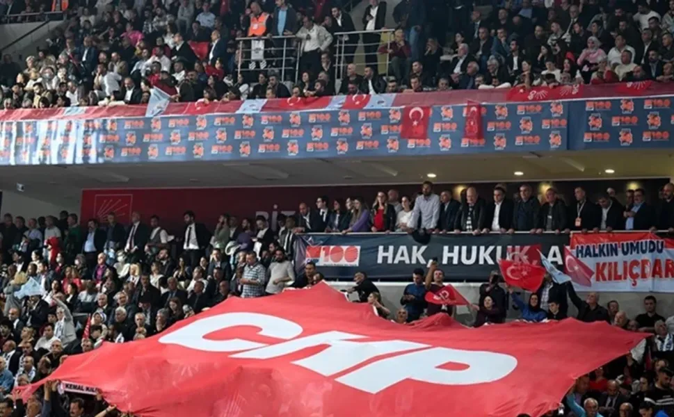CHP Tüm Üyelerine SMS ile Çağrı Yaptı