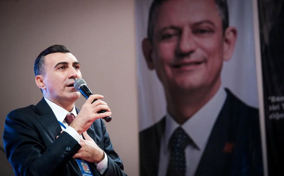 CHP'de Kurultay Çağrısını Anıl Tanburoğlu Yaptı
