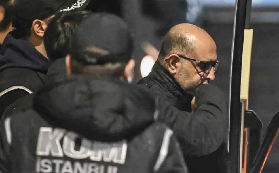 Flaş Gelişme: Aziz İhsan Aktaş Ve Rıza Akpolat'a Örgüt Suçlamasından Beraat