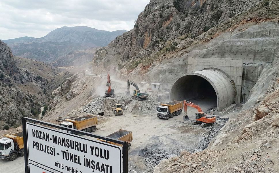 Adana-Kayseri Yolunda Düğüm Çözülüyor! Kozan Belediye Başkanı Duyurdu