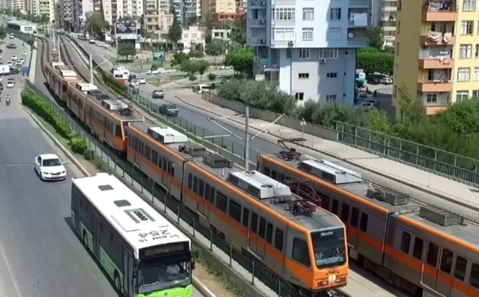 23 Nisan'da Adana Metro ve Otobüsler Ücretsiz Olacak