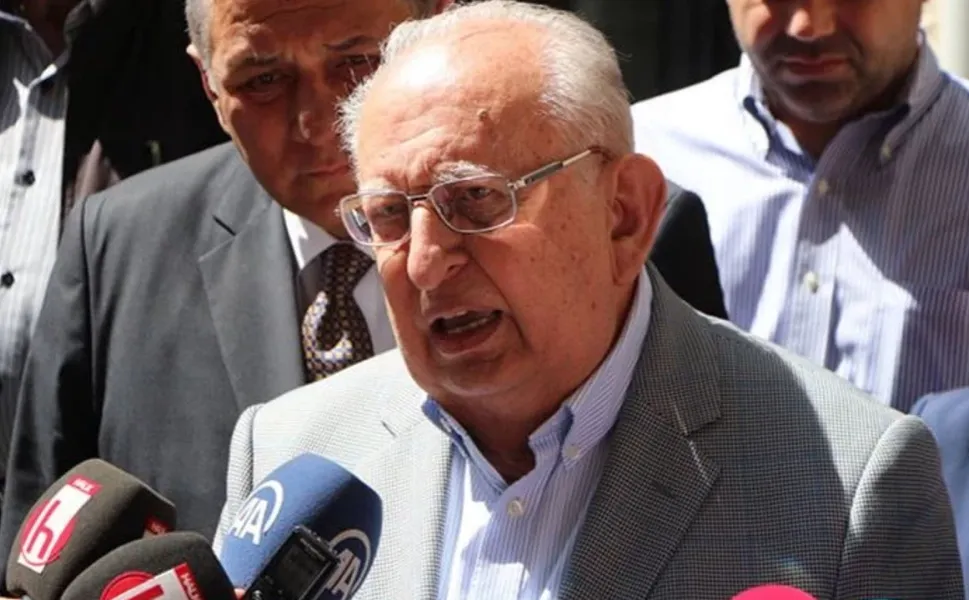 TBMM 17. Başkanı Hüsamettin Cindoruk Hayatını Kaybetti