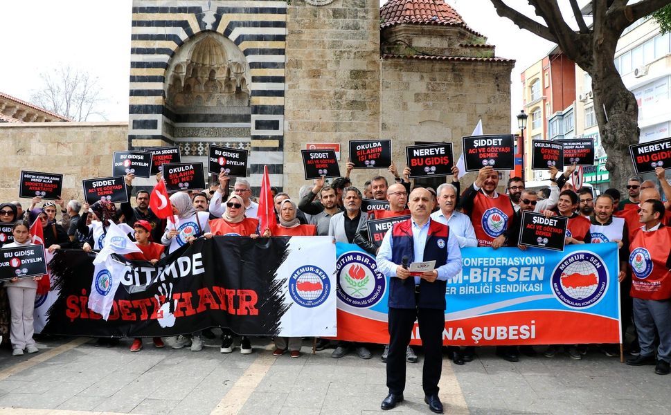 Adana Ulu Cami'den Yükselen Feryat "Okullardaki Şiddet Milli Bir Beka Sorunudur!"
