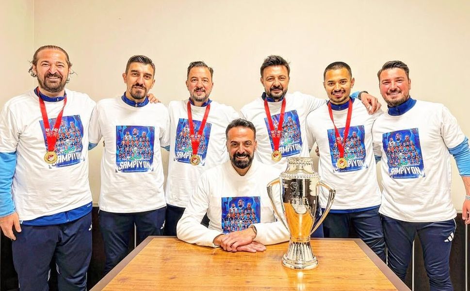 İlker Avcıbay İlk Şampiyonluğunu Kutluyor