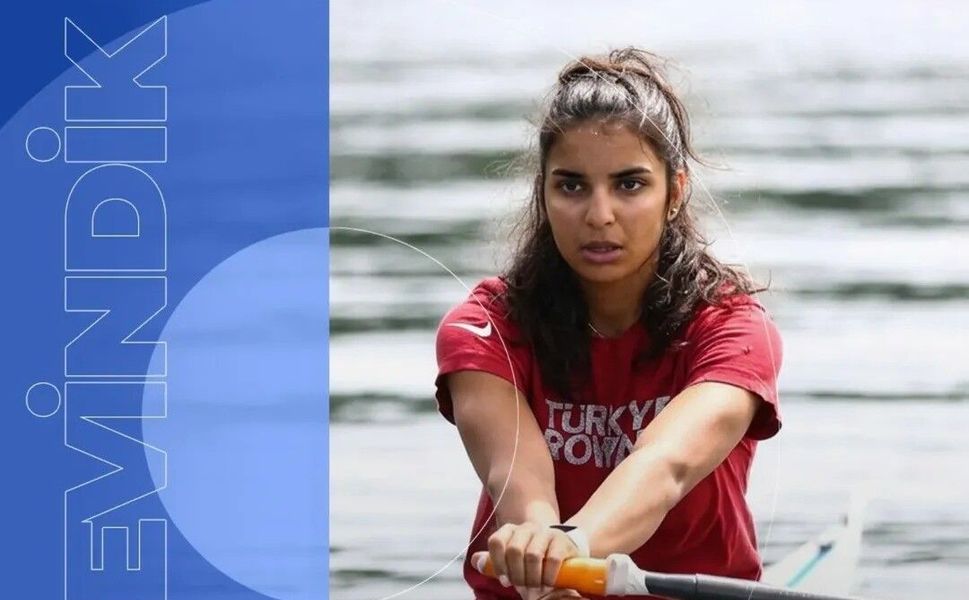 Nil Sevindik Olimpiyat Yolunda Kürek Çekiyor