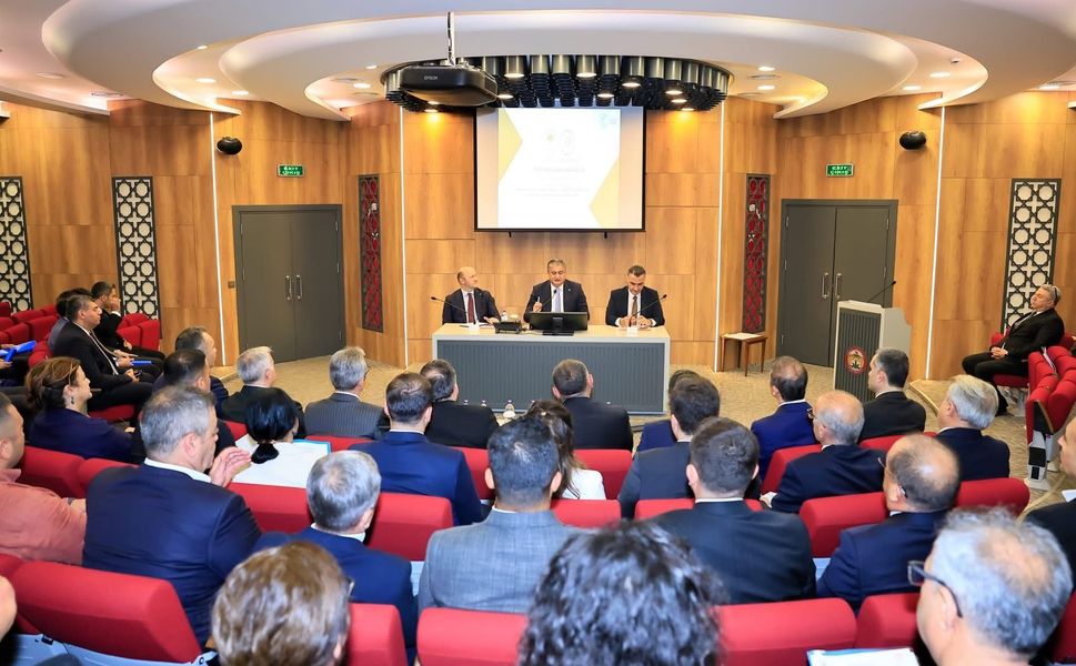 Adana'da Sokak Hayvanları Zirvesi