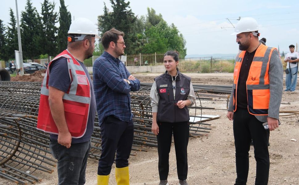 Ceyhan’ın İlk Araç Üst Geçit Köprüsü Yükseliyor