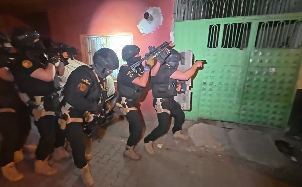 Adana’da DEAŞ Operasyonu: 6 Tutuklama
