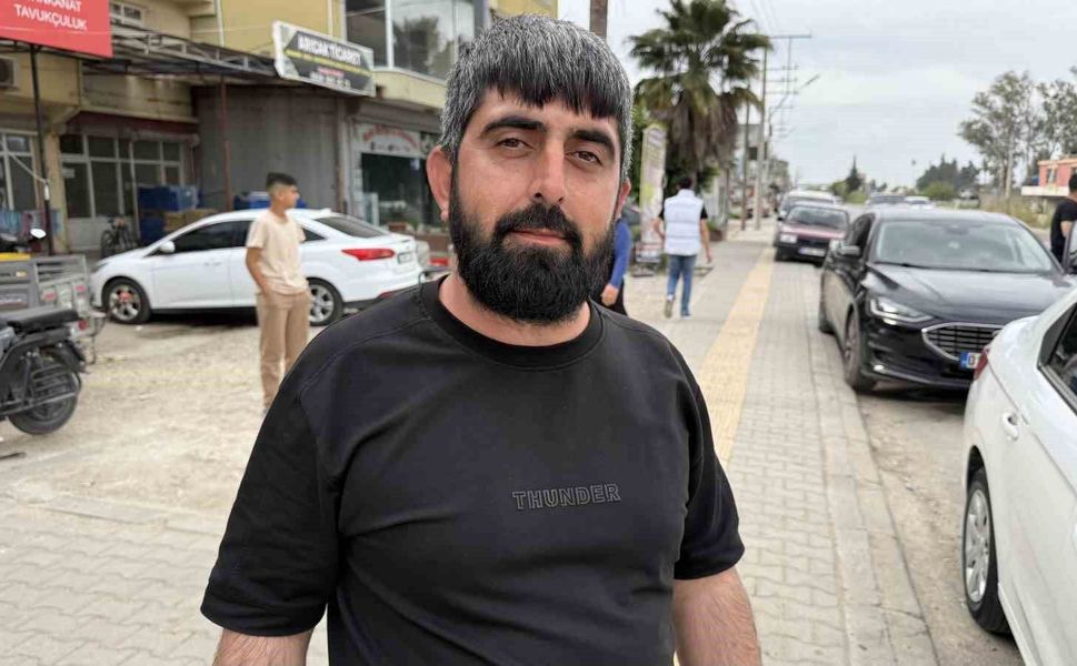 Adana’da Nefes Kesen Anlar! Araç Altındaki Çocuk Son Anda Kurtarıldı