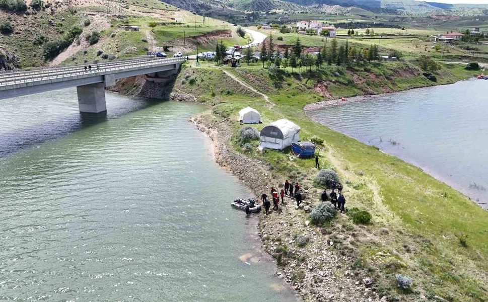 Nehre Düşen Genci Arama Çalışması Devam Ediyor