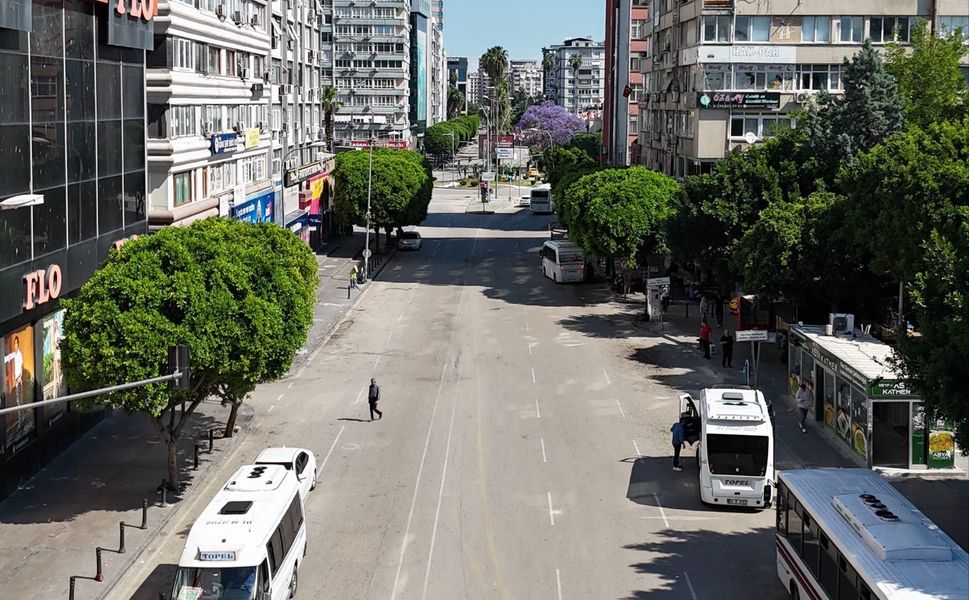 Adana’da 9 Günlük Bayram Sessizliği: İlk Gününde Caddeler ve Sokaklar Boş Kaldı