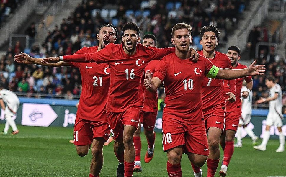 Adanalı İzzet Çelik, Ümit Milli Takım Aday Kadrosunda