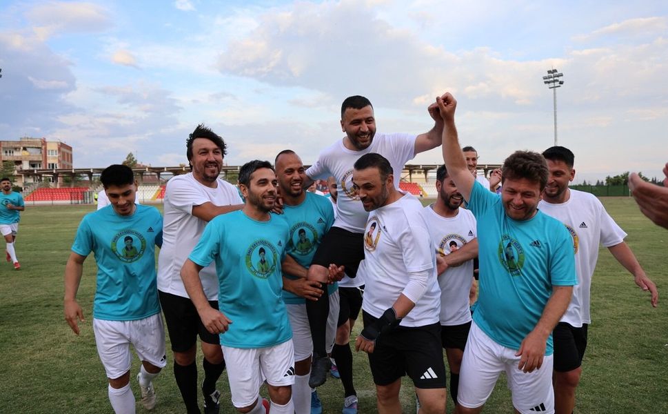 Adana’nın İki Takımının Formasını Giyen Anıl Taşdemir Futbolu Bıraktı