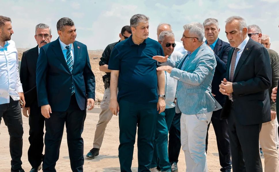 Adana Karataş Sera OTB'de Üretime Doğru: Vali Yavuz'dan 3 Bin Kişilik İstihdam Müjdesi