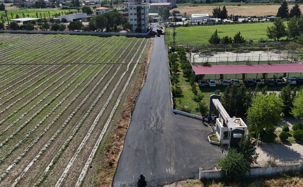 Ceyhan Belediyesi'nden Kesintisiz Asfalt Seferberliği