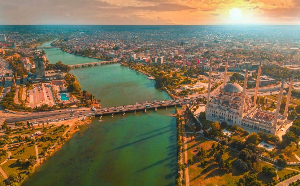 Adana Trafiğinde Alarm! En Çok Kilitlenen Yol ve Saatler Açıklandı