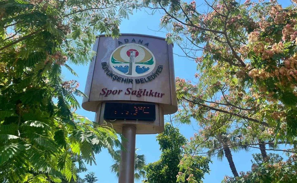 Adana'da Sıcaklık Rekor Seviyede! Termometre Dayanamadı