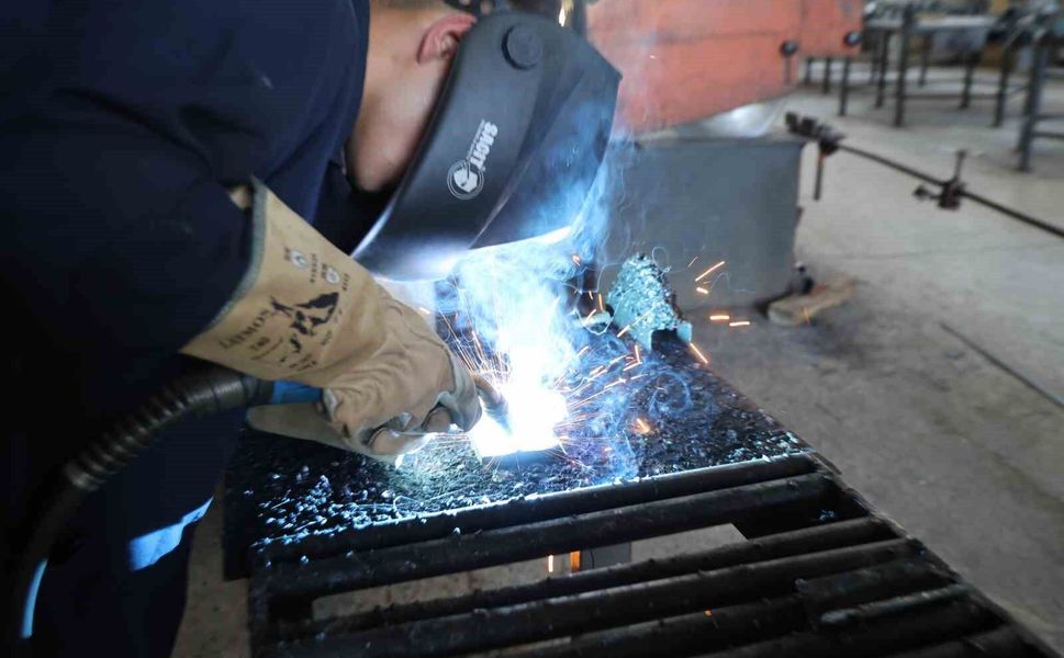 Kaynak Makinesiyle Gelen Şampiyonluk: Adanalı Gencin Başarı Öyküsü