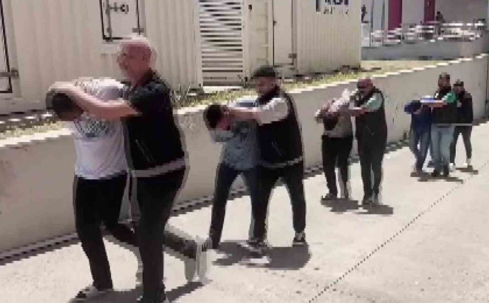 Yüreğir ve Seyhan'da Uyuşturucu Operasyonu