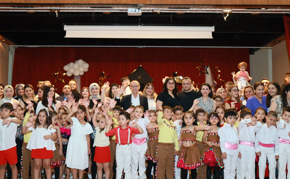 Yüreğir’de Miniklerin Mezuniyet Coşkusu