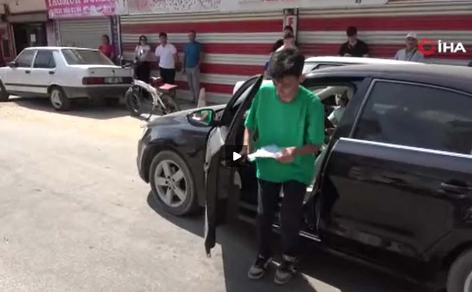 Sınava 1 Dakika Kala Geldi, Heyecandan El Frenini Çekmeyi Unuttu
