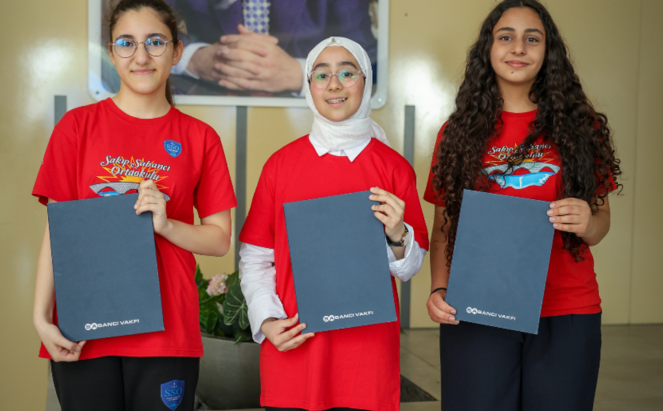Adanalı Öğrencilerden Gururlandıran Başarı