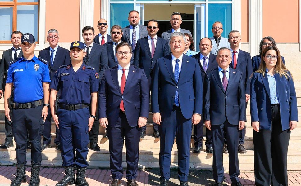Vali Yavuz Tufanbeyli'de! İlçenin Geleceği Masaya Yatırıldı