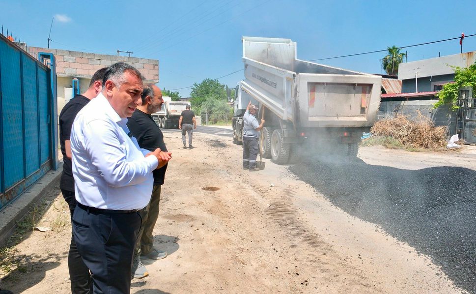 Güngör Geçer Yüreğir'deki Çalışmalarını Yerinde İnceledi