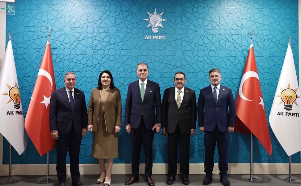 Adana Milletvekillerinden Ömer Çelik'e Ziyaret