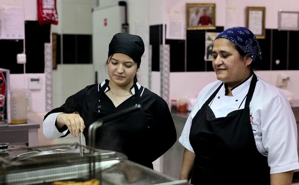 Öğrenciler Mesleği Gerçek İş Ortamında Öğreniyor
