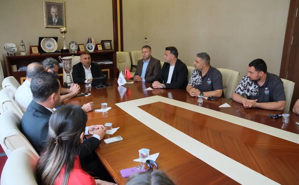 Türkiye İkincisi Kız Basketbolculara Başkan Vekili Geçer’den Tebrik