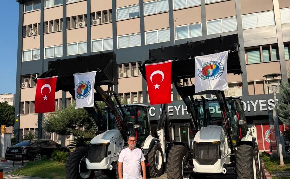 Ceyhan Belediyesi Araç Filosunu Yeni İş Makineleriyle Güçlendirdi