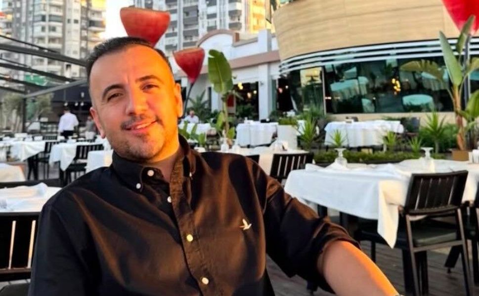 Adana'da Dondurmacıya Silahlı Saldırı: 29 Yaşındaki Çalışan Hayatını Kaybetti