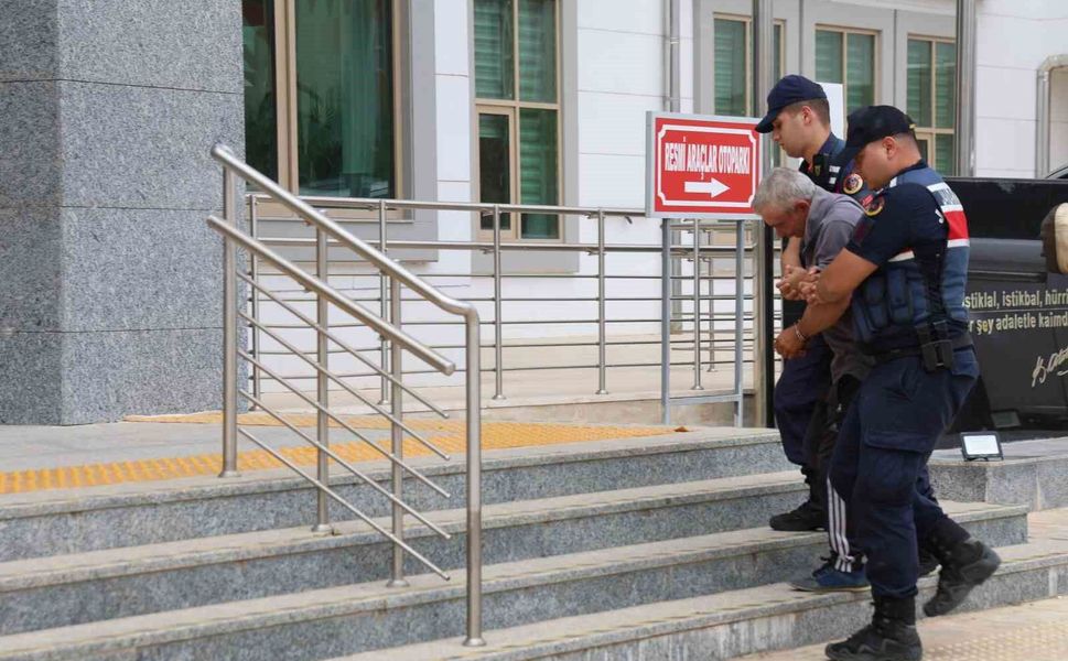 7 Yıldır Kaçıyordu! Adana'da Uyuşturucu Hükümlüsü Jandarmadan Kaçamadı