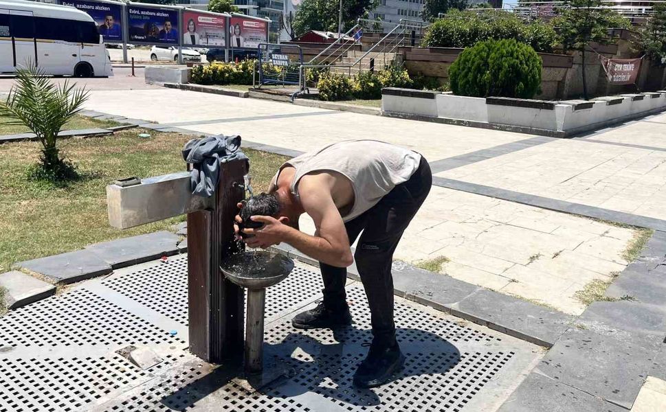 "Ne Fransa Ne Almanya": Adana’da Termometreler 36 Dereceyi Gösterdi