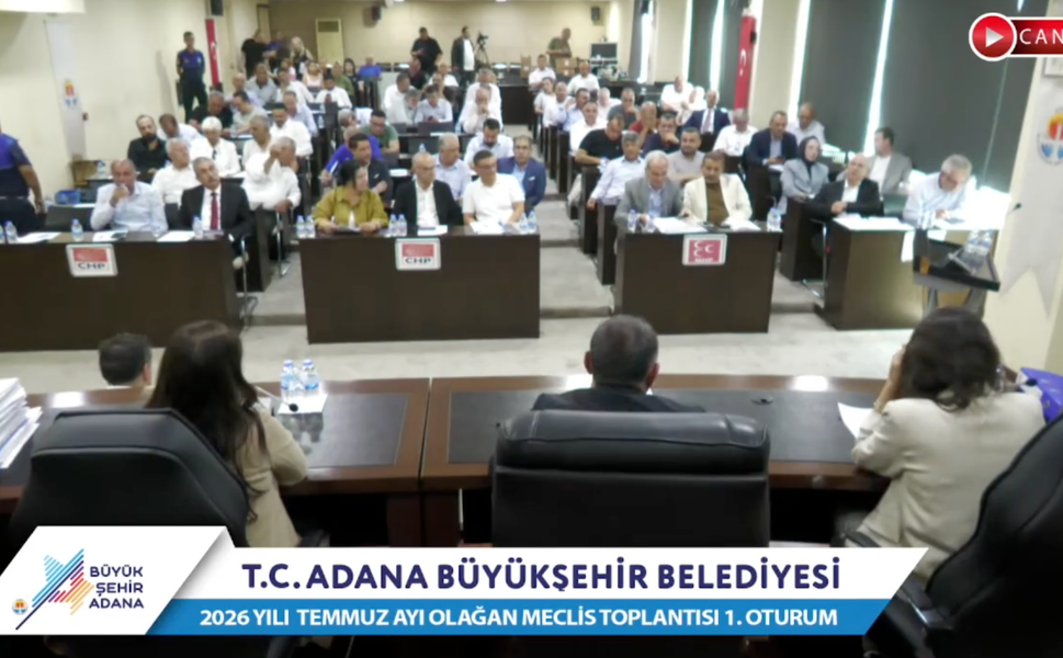 Adana Büyükşehir Meclisi Karıştı! Yollar, Sinek ve Çöp Krizi Gündeme Damga Vurdu