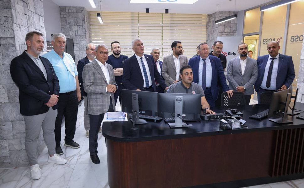 KKTC Ekonomi Bakanı'ndan Adana Hacı Sabancı OSB'ye Kritik Ziyaret!