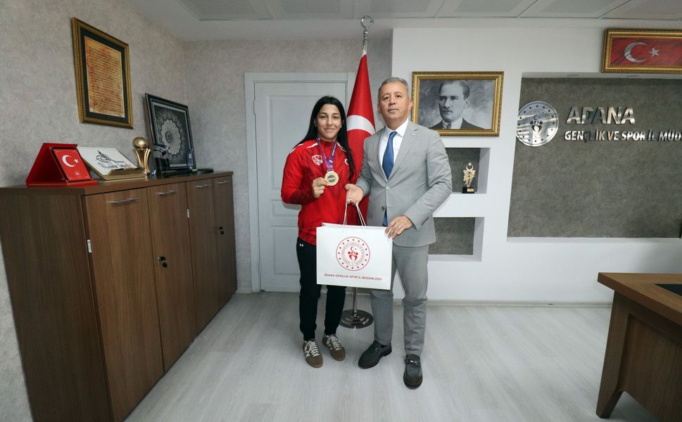 Avrupa Şampiyonu Elif Şevval Kurt'a Adana'da Coşkulu Karşılama
