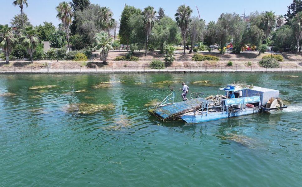 Adana'nın Simgesi Seyhan Nehri Temizleniyor