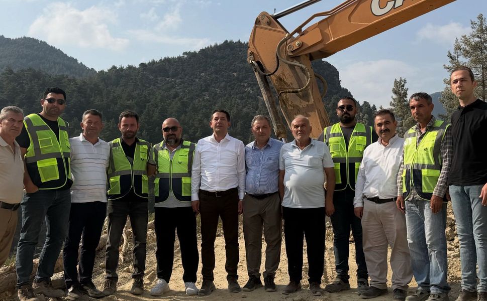 Feke’nin Yıllardır Beklediği Ulaşım Projesi Başladı! Bozat Gediği’nde İlk Kazma Vuruldu