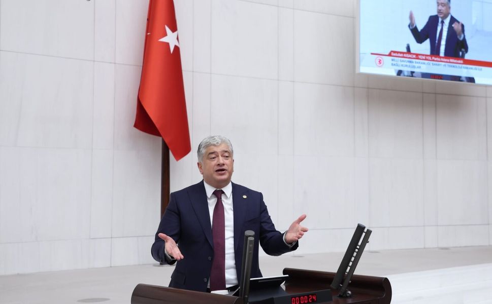 Kısacık'tan İktidara Çifte Standart Tepkisi "Esnafa Bloke, Yabancıya Muafiyet"