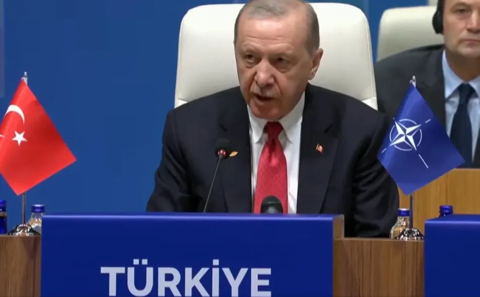 NATO Zirvesi'nde Erdoğan'dan Dünyaya Savunma Mesajı