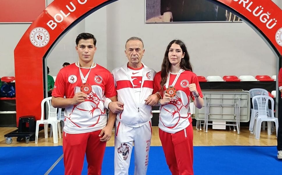 Öz Hilal Kick Boks'tan Büyük Başarı: İki Sporcu Milli Takımda