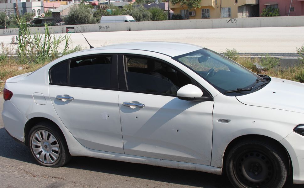Adana'da Seyir Halindeki Otomobile Silahlı Saldırı: 1 Yaralı